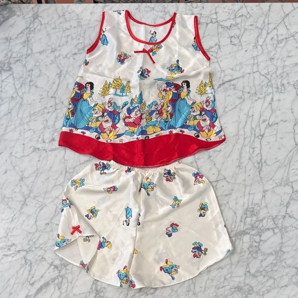 Snow White Pajamas Silky Sz Womens XS or Youth 12